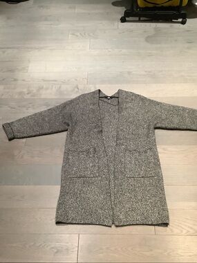 Uniqlo Gray Open-Front Long Cardigan Sweater